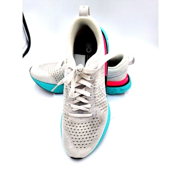 Nike React Infinity Run Flyknit 2 Sneakers CT2357-005 Men's Size 11 - Picture 2 of 7